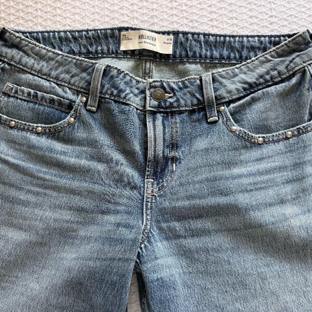 Hollister Women's Low-Rise Baggy Jeans